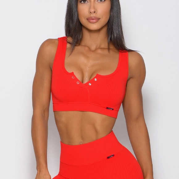 Bombshell Sportswear Other - SNAP SEAMLESS BRA FIRE RED SIZE M NWOT BOMBSHELL